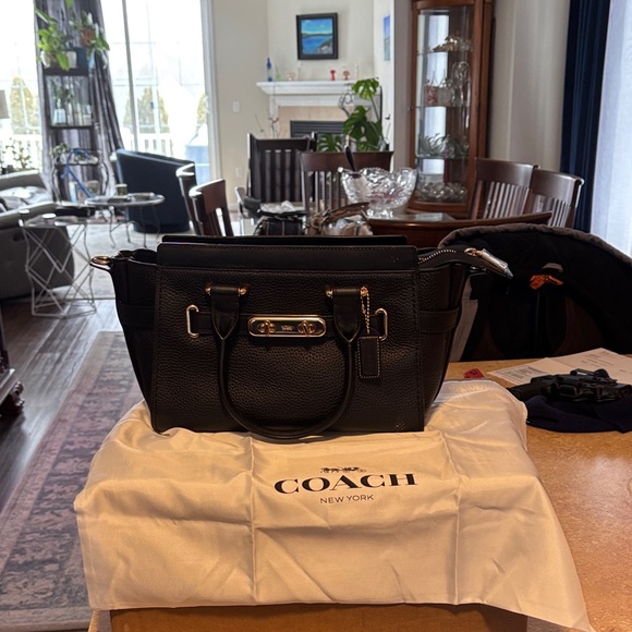 Coach Handbags - Coach Black Leather Shoulder Bag